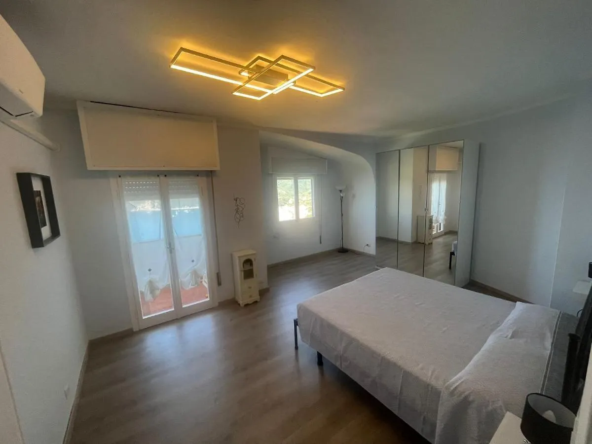 La Casa Di Luisa Villa Moneglia 0*,